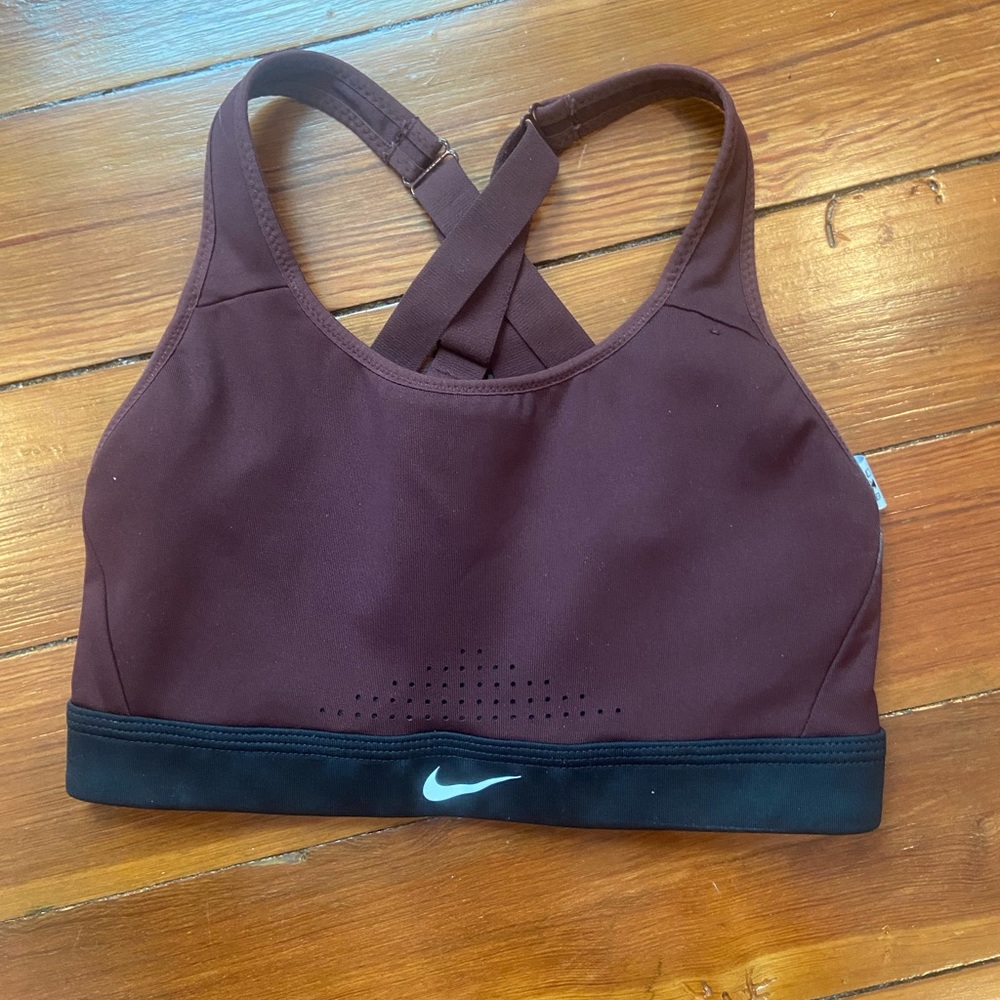 Nike Dri-FIT Strappy-Back High-Support Sports Bra